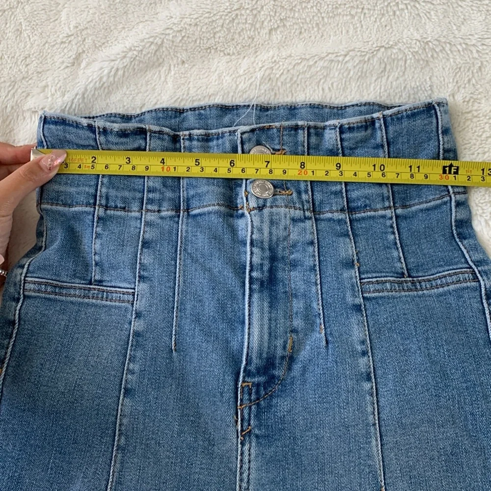 ✨ Free People High Rise Flare Jeans -Size 25 - Picture 7 of 10